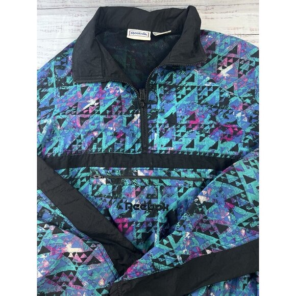 Vintage 90's Reebok Jogging Windbreaker (Light Jacket, Basketball, Gym Wear) - Picture 11 of 13
